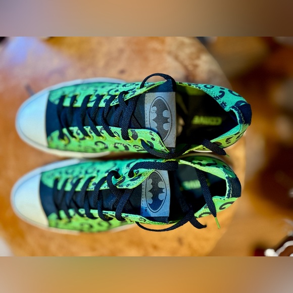 Converse Riddler/Batman shoes - Picture 4 of 4